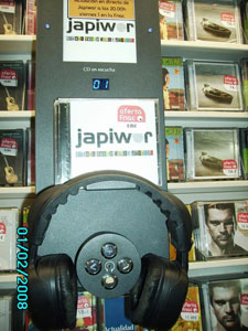 punto de escucha en FNAC cada vez que se hace una presentaci&oacute;n 
